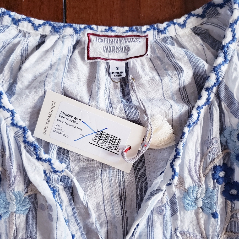 JOHNNY WAS Embroidered Shiloh White Cotton Peasant Blouse Tassle Tie Size Small - Picture 8 of 9